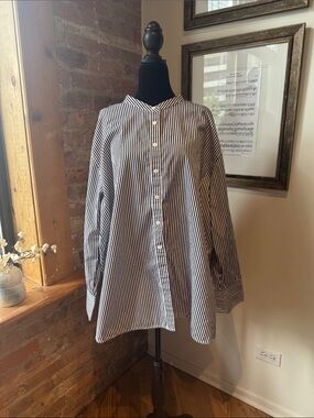 Spanx Poplin Button-up Poplin Shirt - White & Timeless Navy